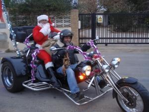 Castellon: Moş Crăciun a sosit pe o motocicletă Harley Davidson