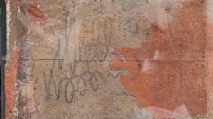 comunitatea-madrid-va-restaura-si-proteja-graffiti-ul-artistului-juan-carlos-arguello,-muelle,-care-a-aparut-pe-peretele-unei-cladiri-din-la-latina