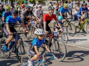 torrejon-–-peste-2.000-de-persoane-au-participat-la-torrejon-de-ardoz-bike-day