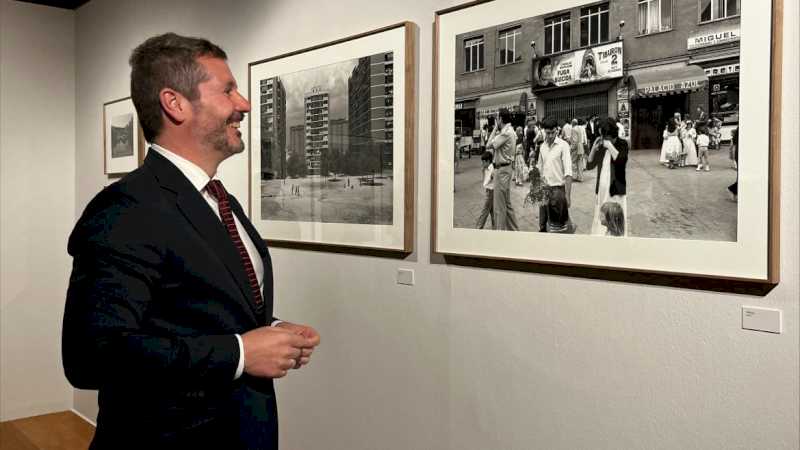 Comunitatea îi aduce un omagiu fotografului Javier Campano cu expoziția Barrios.  Madrid 1976-1980
