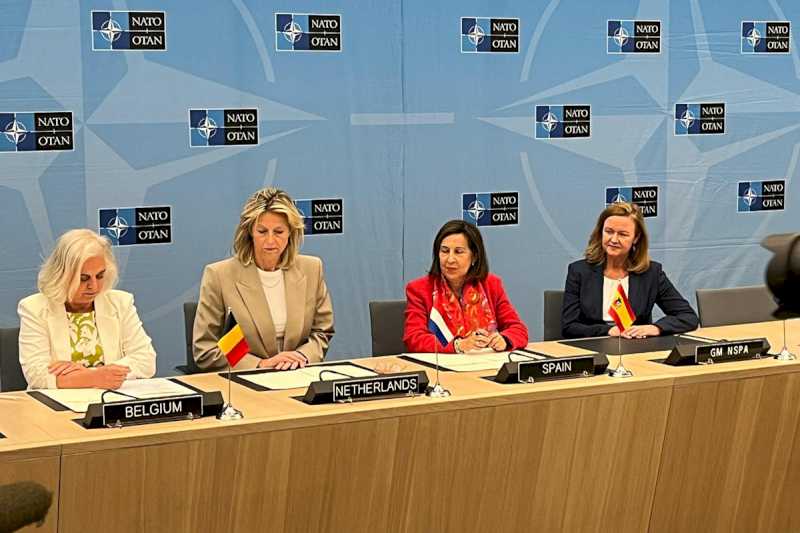 Margarita Robles participă la reuniunea miniștrilor apărării din NATO