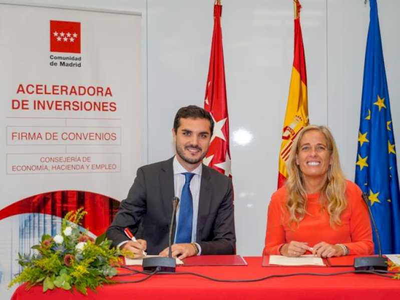 Torrejón – Primarul, Alejandro Navarro, semnează aderarea lui Torrejón de Ardoz la Acceleratorul de investiții al Comunității Madrid…