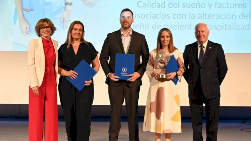 Profesioniști de la Spitalul Universitar din Móstoles, premiați la Gala de Cercetare a Colegiului de Nursing din Madrid