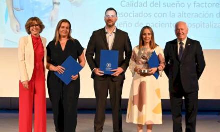 Profesioniști de la Spitalul Universitar din Móstoles, premiați la Gala de Cercetare a Colegiului de Nursing din Madrid