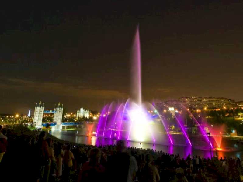 Torrejón – În acest weekend, la 22:30, continuă noul sezon al emisiunii Fuente del Parque Europa