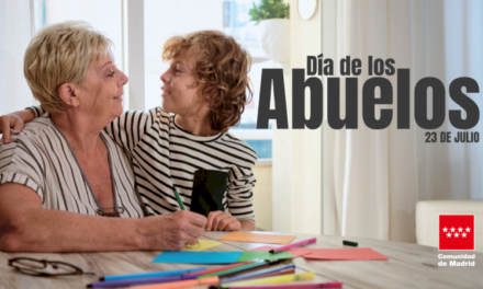 Comunitatea Madrid comemorează Ziua Bunicilor alături de cincizeci de bătrâni și nepoții lor