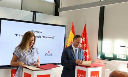 Comunitatea Madrid realizează un loc de muncă pentru 75% dintre tinerii vulnerabili care au participat la First Professional Experience