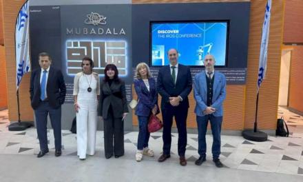 Comunitatea Madrid împărtășește modelul său de digitalizare din Abu Dhabi cu experți din sector