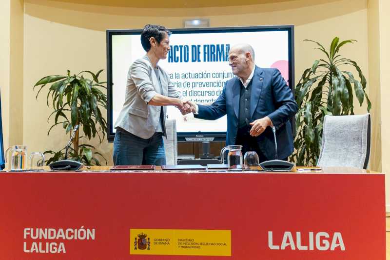 Inclusión y LALIGA firman un convenio de colaboración para combatir el discurso de odio desde el deporte