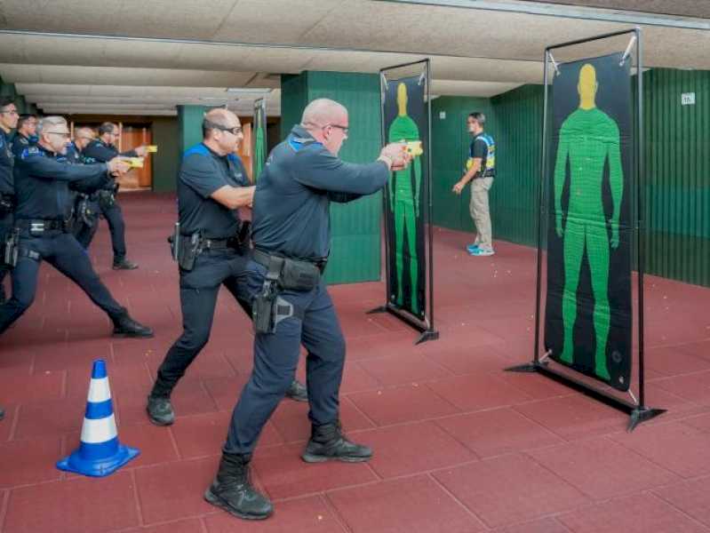 Torrejón – El Centro de Seguridad de la Policía Local de Torrejón de Ardoz acoge un curso para la formación de policías como instructores d…