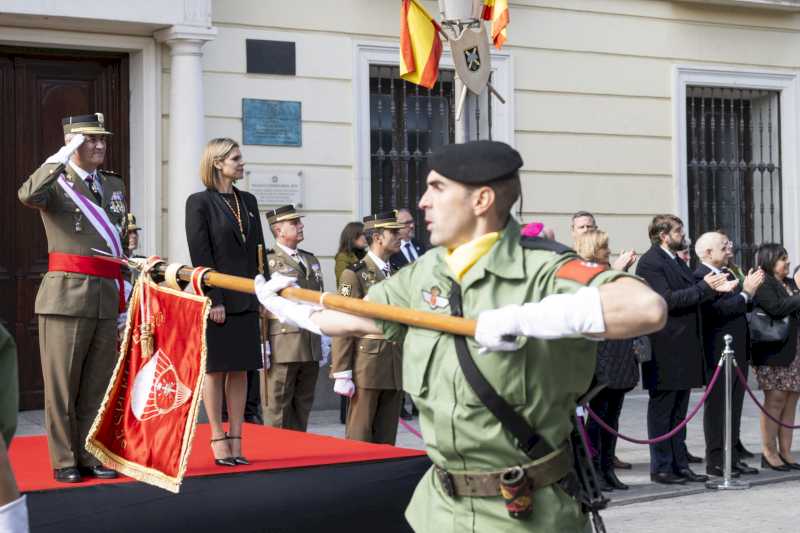 Alcalá – Más de 400 personas juran bandera en Alcalá en un acto civil organizado por el Ayuntamiento de la ciudad en colaboración con la …