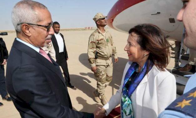 La ministra de Defensa visita Mauritania para fortalecer lazos