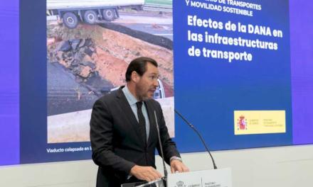 Oscar Puente explica que las principales carreteras, tres líneas de Cercanías y la línea de alta velocidad en Valencia están gravemente dañadas por la DANA