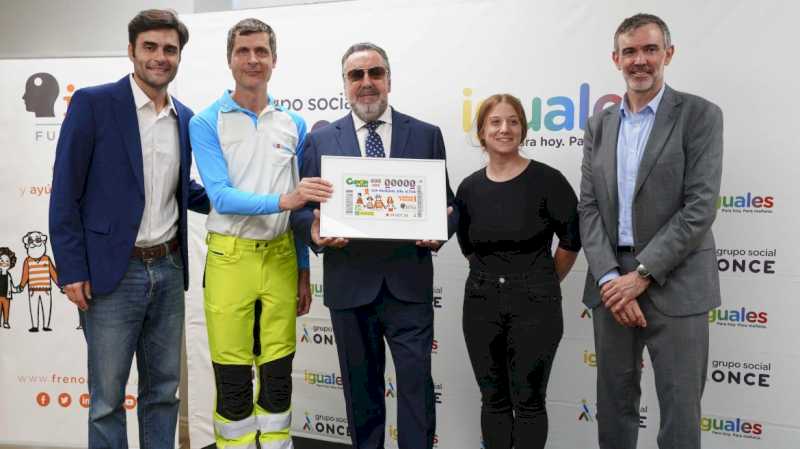 El SUMMA 112 de la Comunidad de Madrid participa en la presentación del cupón de la ONCE dedicado al Día del Ictus