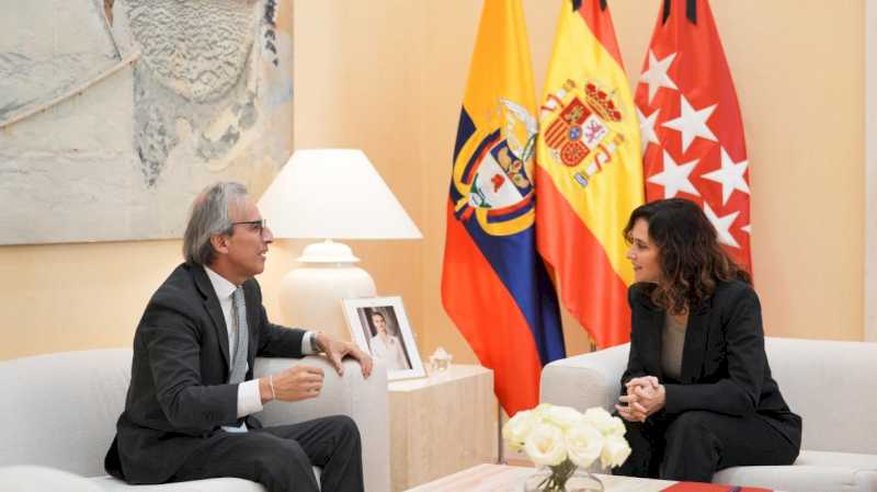 Díaz Ayuso se reúne con el embajador de la República de Colombia en España para presentar la región como destino turístico e inversor