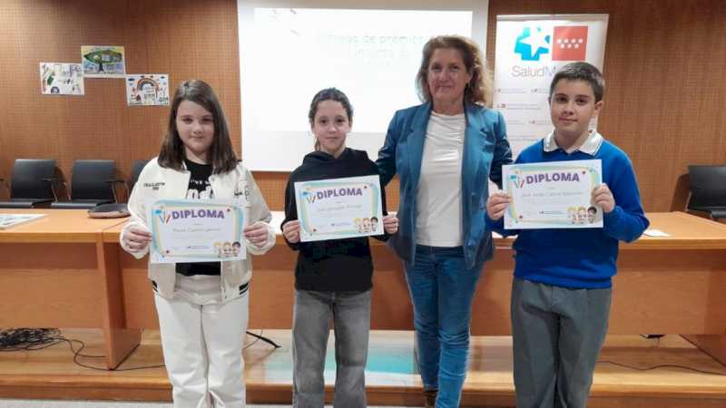 Una sala de Pediatría del Centro de Salud Canillejas se redecorará con las ideas del niño ganador del primer concurso de dibujo de Atención Primaria