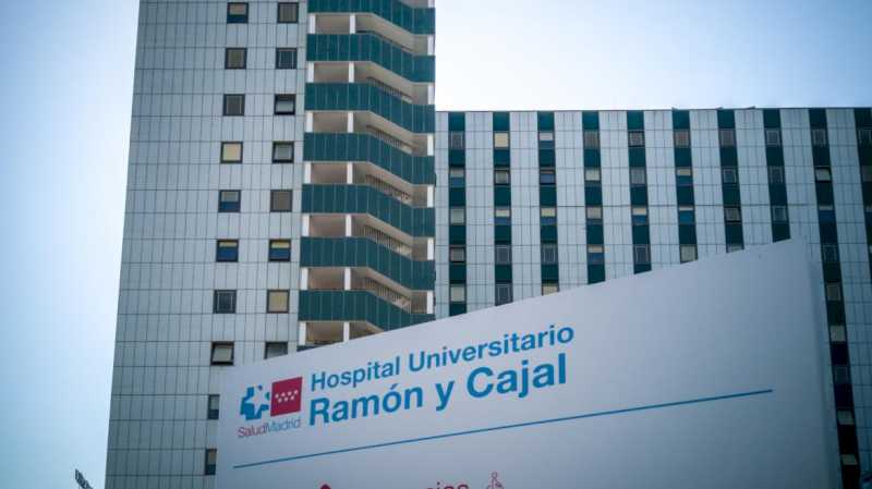 La Comunidad de Madrid rehabilita todas las fachadas del Hospital público Ramón y Cajal