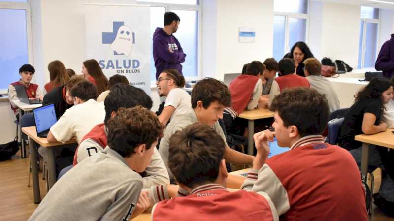 El Hospital público de La Princesa celebra un concurso de videojuegos educativos sobre salud durante la Semana de la Ciencia y la Innovación