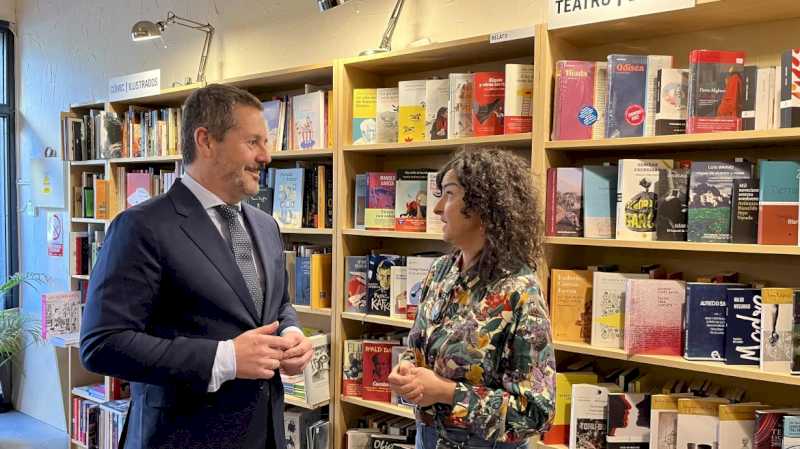 La Comunidad de Madrid renueva el catálogo de títulos de sus bibliotecas públicas con libros adquiridos en 110 pequeñas librerías de la región