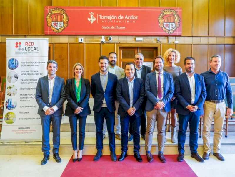 Torrejón – Torrejón de Ardoz acoge la reunión de alcaldes y alcaldesas del Consorcio Red Local, que ya integran 13 municipios y suman más d…