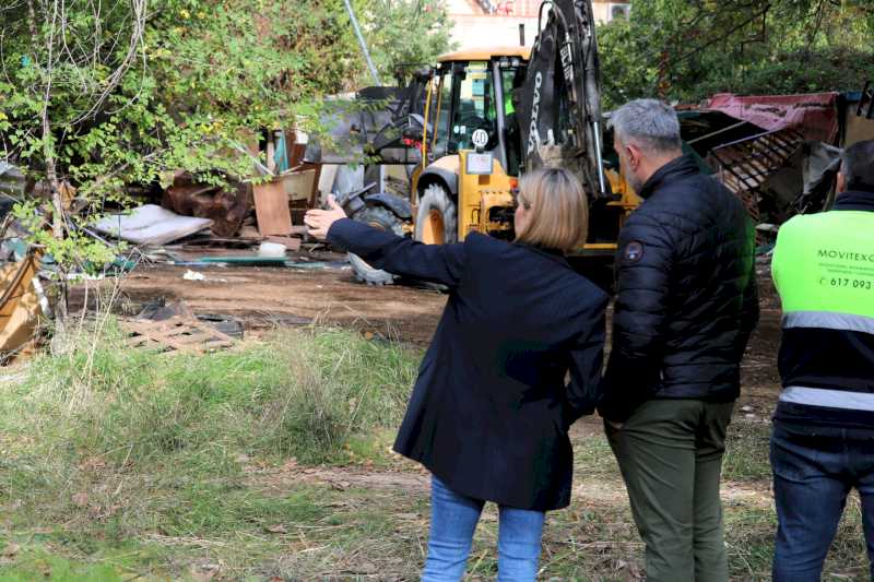 Alcalá – Judith Piquet: “Queríamos recuperar este terreno para ejecutar nuestro compromiso y construir este aparcamiento tan necesario en…