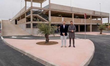 Torrejón – Inaugurado el nuevo aparcamiento en altura gratuito de 653 plazas y tres plantas situado junto a la Estación de Torrejón de Ardo…