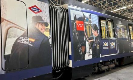 La Comunidad de Madrid celebra el 200º aniversario de la Policía Nacional con un tren vinilado que circulará por la Línea 6 de Metro