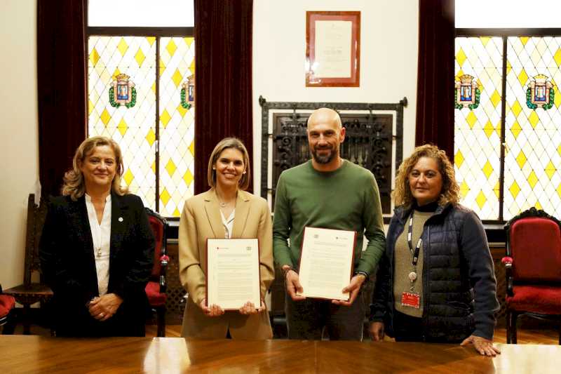 Alcalá – El Ayuntamiento de Alcalá firma tres convenios de colaboración con Cruz Roja, ASTEA Henares y AFA