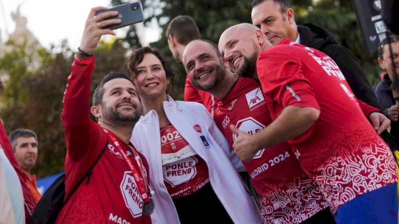 Díaz Ayuso participa en la 16ª carrera solidaria Ponle Freno: “Se pueden salvar muchas vidas si todos tomamos precauciones”