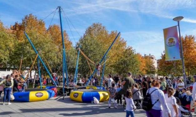 Torrejón – Mañana sábado, desde las 12:00 horas, en el Paseo de la Democracia, se celebra el Día de la Infancia con divertidas actividades …