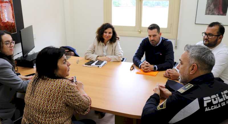 Alcalá – Alcalá pondrá en marcha una línea de ayudas al sector del taxi para la instalación de mamparas y cámaras de seguridad