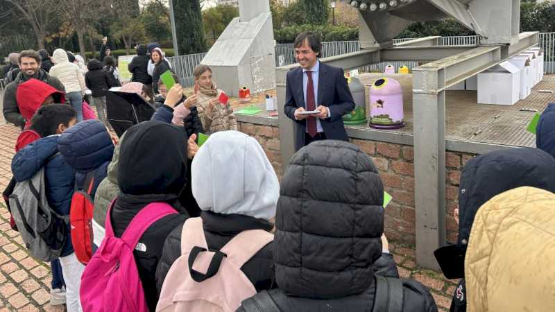 La Comunidad de Madrid participa en la campaña La Magia de reciclar vidrio para concienciar sobre el cuidado del medio ambiente