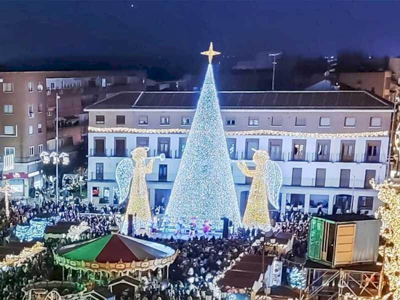 Torrejón – Mañana sábado, 14 de diciembre, la Plaza de los Guachis será el escenario de un gran concierto, que celebrará la fusión de la mú…