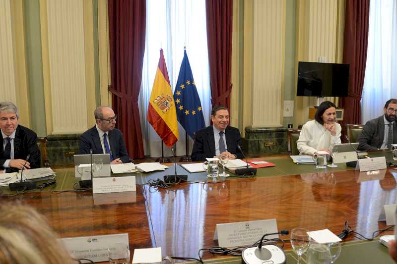 Planas: El elevado grado de cumplimiento de las 43 medidas refleja el compromiso del Gobierno con el sector agrario