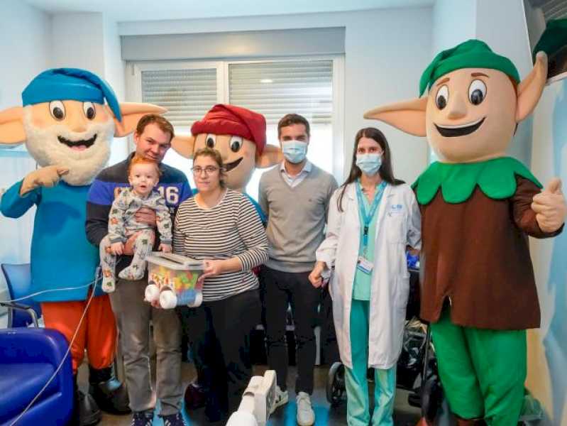 Torrejón – La solidaridad del espíritu navideño también llega al Hospital Universitario de Torrejón con los Guachis, y las asociaciones de …