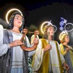 Torrejón – El Pasacalles de los Ángeles Navideños Gigantes que anuncia la llegada de los Reyes Magos desfilará hoy viernes 3, y mañana sába…