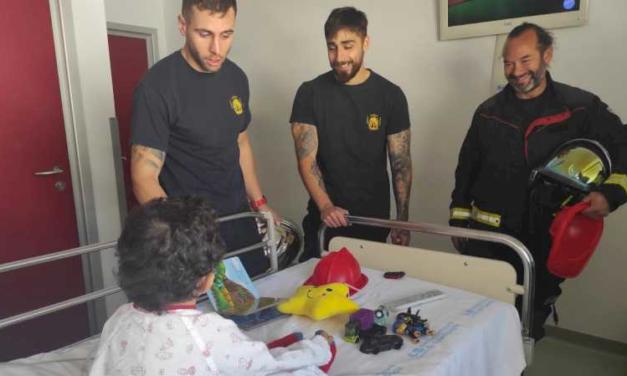 El Hospital público de Fuenlabrada celebra la Navidad con sus pacientes y profesionales