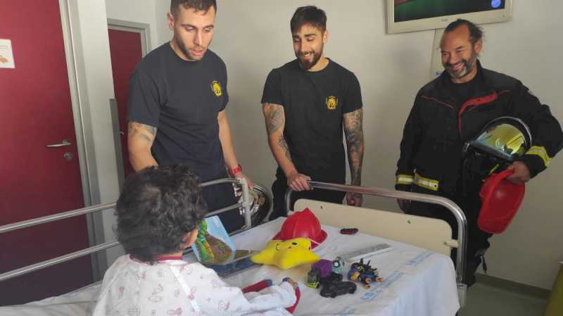 El Hospital público de Fuenlabrada celebra la Navidad con sus pacientes y profesionales