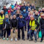 Torrejón – El alcalde, Alejandro Navarro Prieto, compartió con el grupo de senderismo “Naturaleza Mayores” la “Ruta del Polvorón”, la prime…