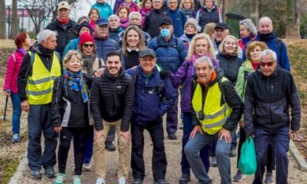 Torrejón – El alcalde, Alejandro Navarro Prieto, compartió con el grupo de senderismo “Naturaleza Mayores” la “Ruta del Polvorón”, la prime…