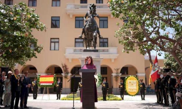 Díaz Ayuso, en el homenaje a Pizarro en Lima: “Pese a quien pese estamos más cerca que nunca y la Comunidad de Madrid es la mejor prueba”