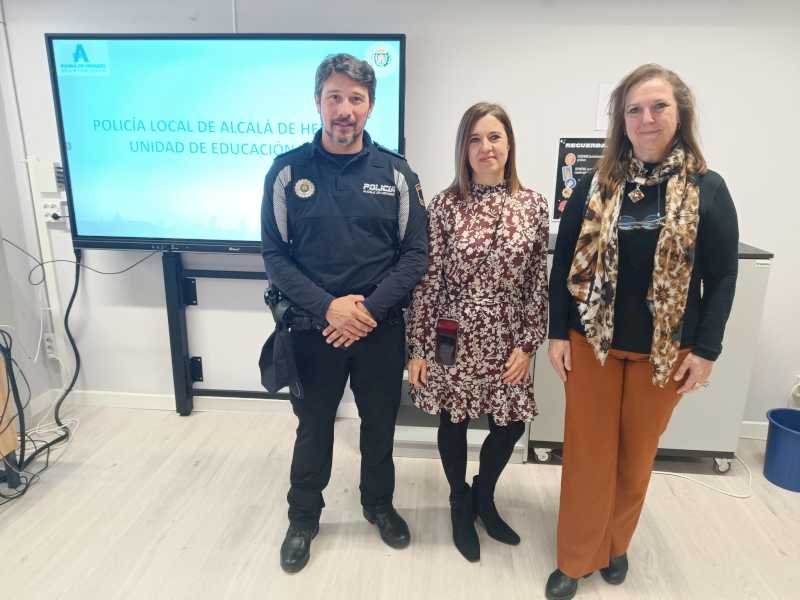 Alcalá – La concejala Lola López visita el Programa de Educación Vial en el colegio Juan de Austria