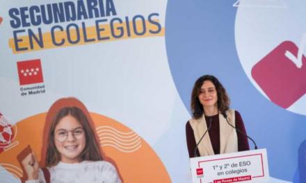 Díaz Ayuso anuncia una inversión de 4 millones para adaptar 52 colegios públicos que impartirán Secundaria el próximo curso