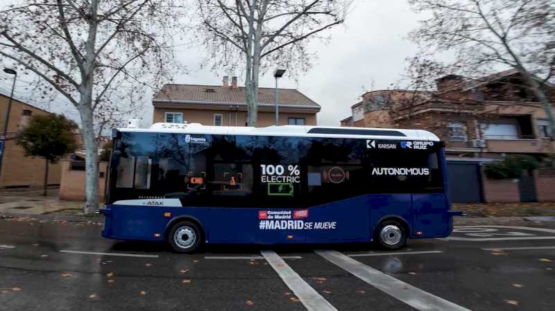 La Comunidad de Madrid transporta a 1.200 pasajeros en el primer autobús urbano autónomo que ha circulado en Leganés