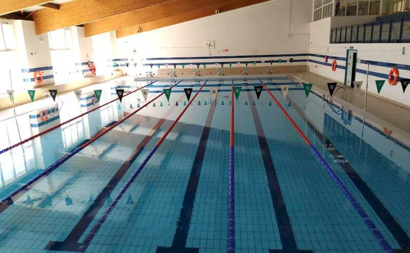 Alcalá – El Ayuntamiento de Alcalá de Henares ordena el precinto preventivo del vaso grande de la piscina cubierta del polideportivo del …