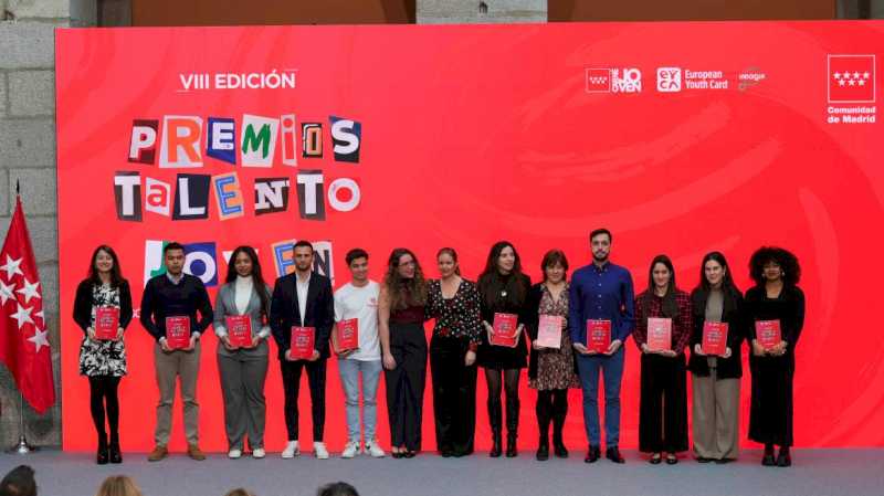 La Comunidad de Madrid entrega los Premios Talento Joven a 15 personas por su ejemplo de superación, tolerancia y solidaridad