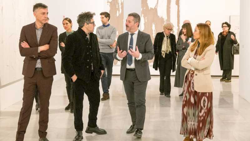 La Comunidad de Madrid dedica una exposición al universo artístico y creativo del pintor madrileño  Secundino Hernández