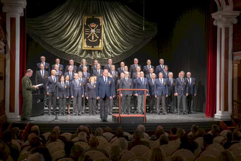 Alcalá – Concierto conmemorativo de la fundación de las Fuerzas Paracaidistas en el Teatro Salón Cervantes