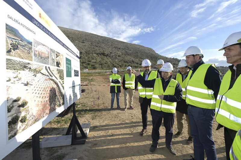 Óscar Puente anuncia un AVE madrugador entre Granada y Madrid desde finales de abril