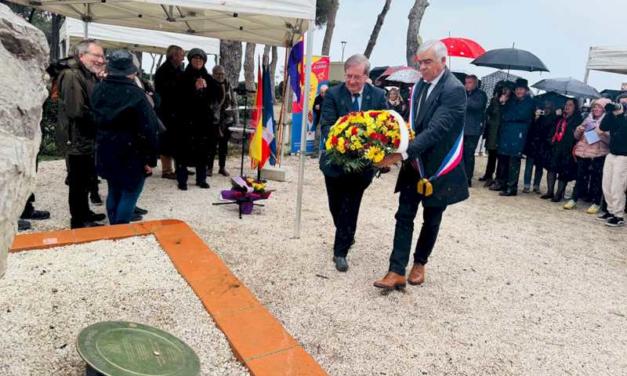 El Gobierno inaugura en Francia como Lugar de Memoria Democrática el campo de concentración de Argelès-sur-Mer